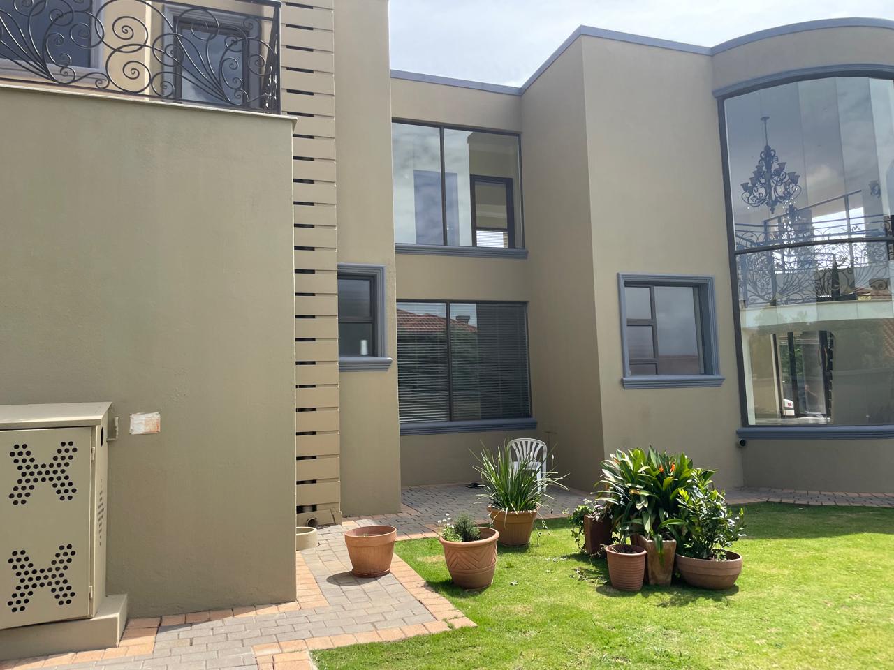 Wall coating application 2